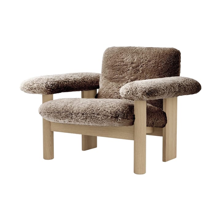 Brasilia lenestol low back, Natural oak-Sahara sheepskin curly Audo Copenhagen