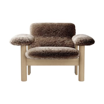 Brasilia lenestol low back - Natural oak-Sahara sheepskin curly - Audo Copenhagen