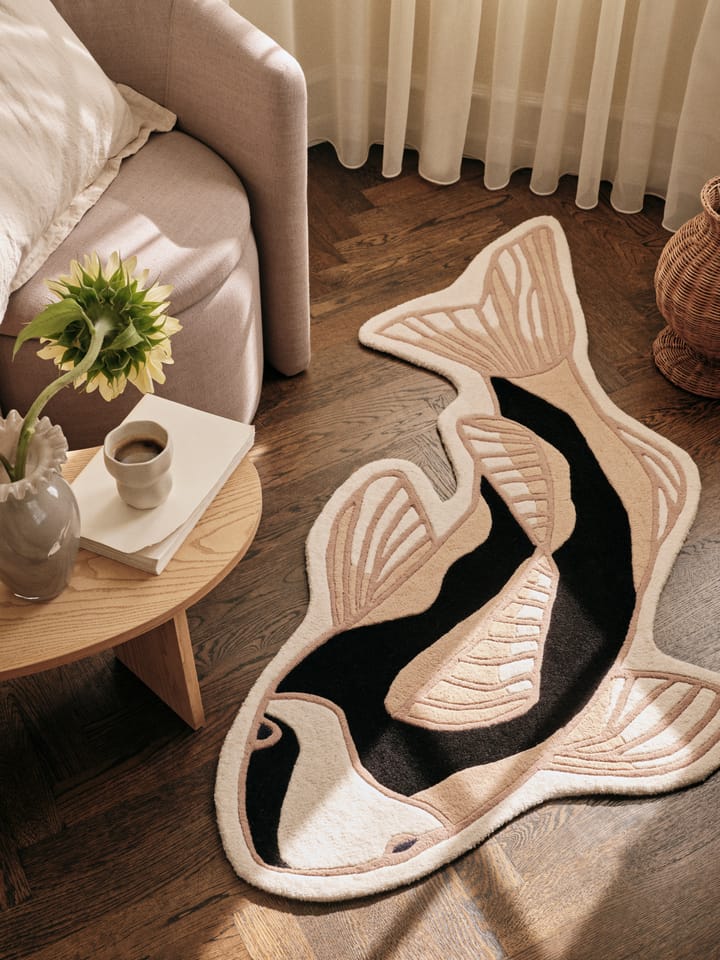 Koi gulvteppe 97x130 cm, Black-beige Broste Copenhagen