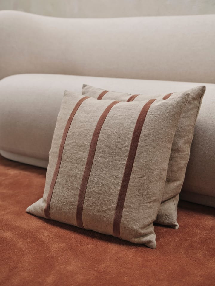 Senti Stripe pute 50x50 cm - Linen-carob brown - ferm LIVING