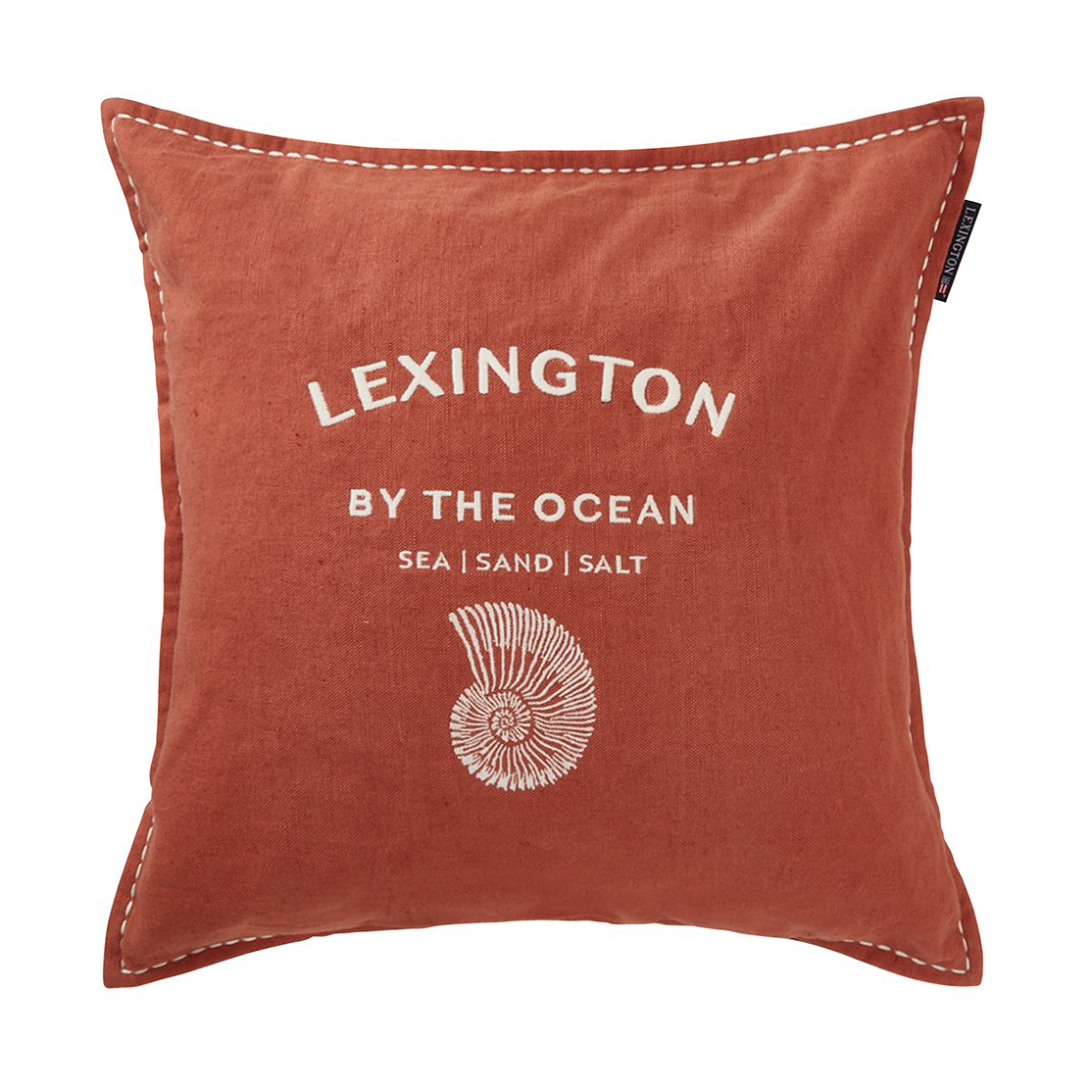 Bilde av Lexington Logo Emroidered by the ocean putetrekk 50x50 Coconut