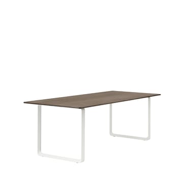 70/70 spisebord 225 x 90 cm - Solid smoked oak-White - Muuto