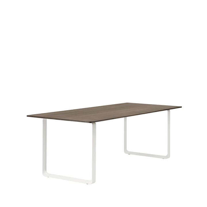 70/70 spisebord 225 x 90 cm, Solid smoked oak-White Muuto