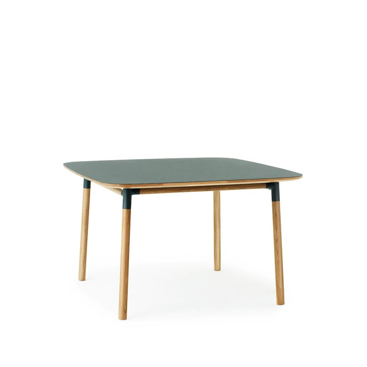 Form spisebord 120 x 120 cm - green, eikeben - Normann Copenhagen