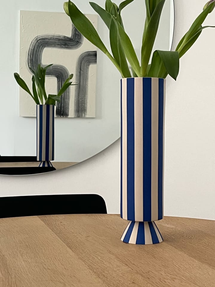 Toppu vase 31 cm, Optic blue OYOY