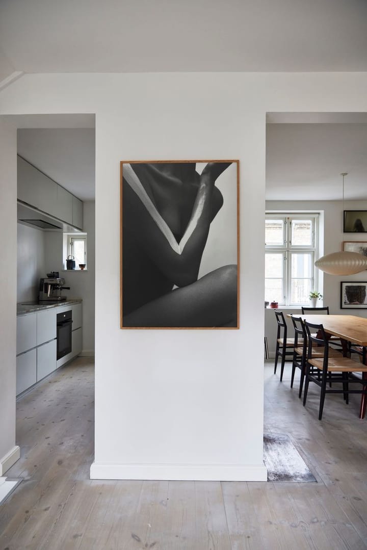 V poster, 100x140 cm Paper Collective