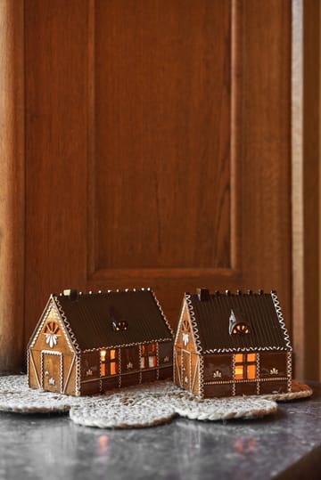 Ginger bread lysehus - 18 cm - Scandi Living