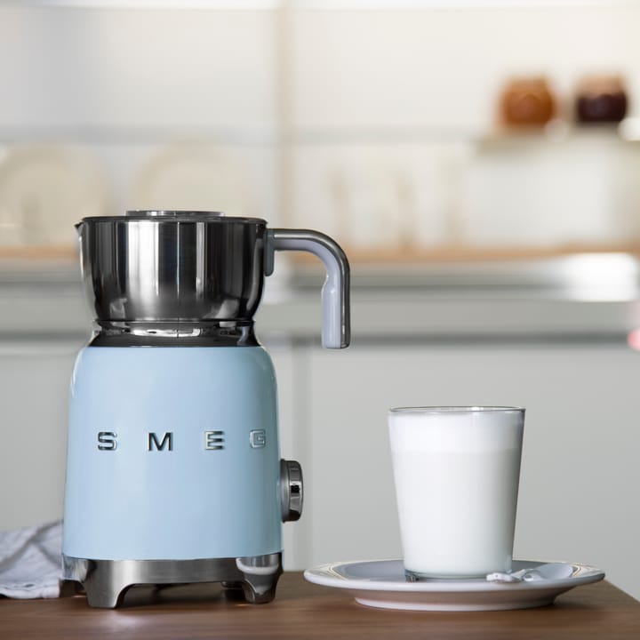 Smeg 50's Style melkeskummer 60 cl - Pastellblå - Smeg