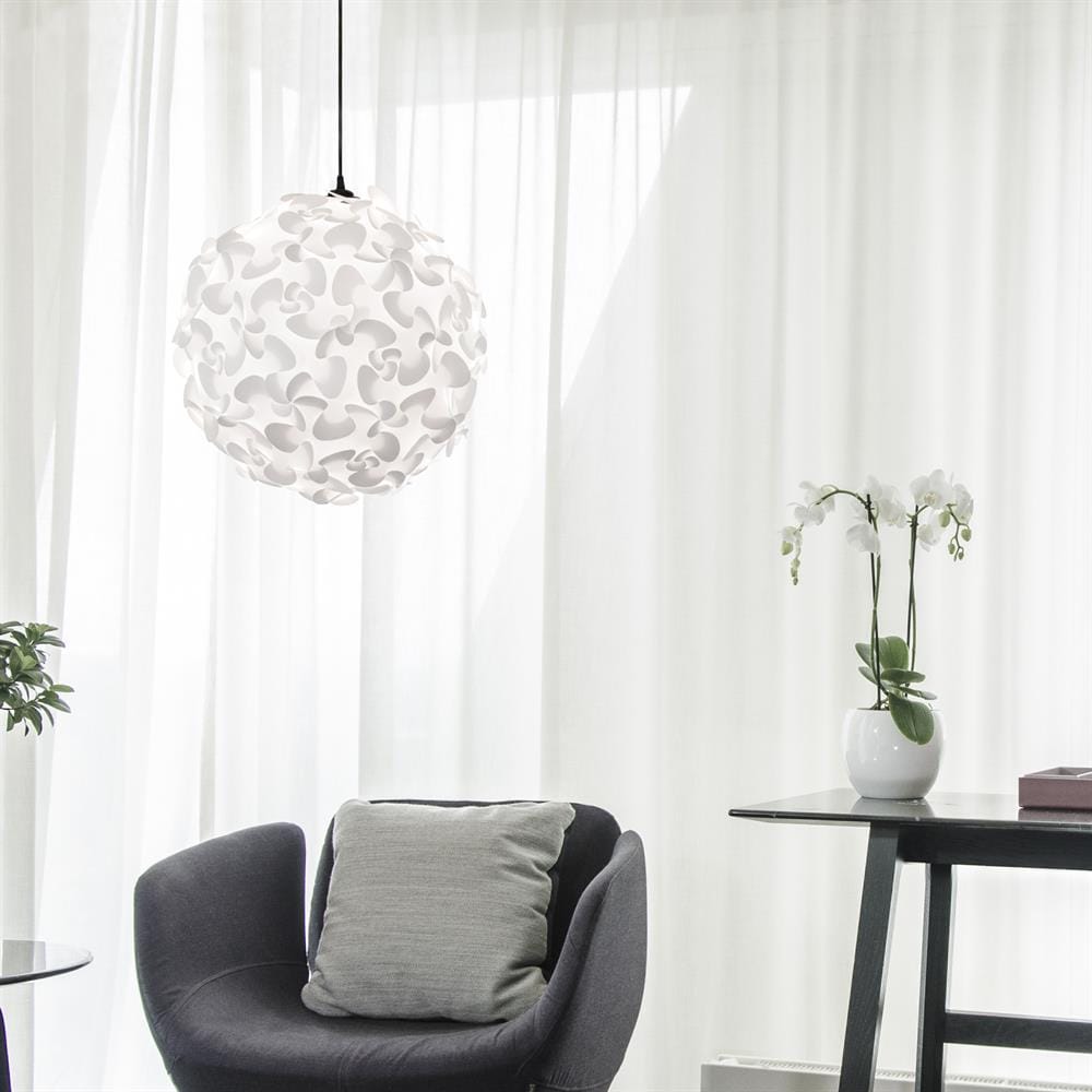 Kjøp Lora lampe fra Umage NordicNest.no